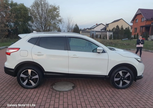 Nissan Qashqai cena 60999 przebieg: 45298, rok produkcji 2017 z Słupca małe 254